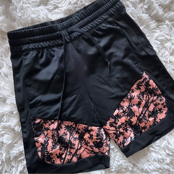 LIKE NEW Adidas Athletic Bicycle Black Shorts with Floral Pattern - Picture 1 of 3